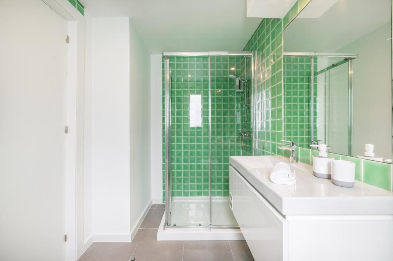 Olala Lisbon Oriente Suites A Ngoại thất bức ảnh